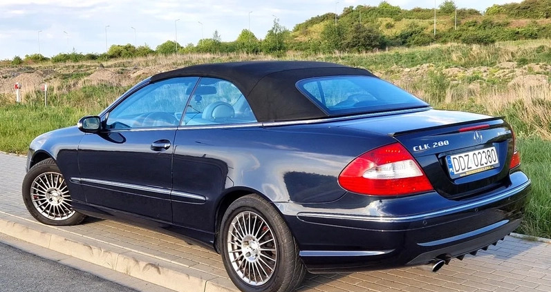 Mercedes-Benz CLK cena 33400 przebieg: 144000, rok produkcji 2005 z Bielawa małe 277